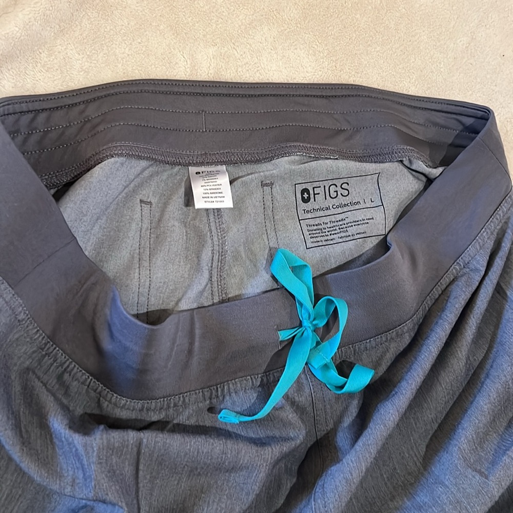 Figs Livingston Basic Graphite Scrub Pants - image 2